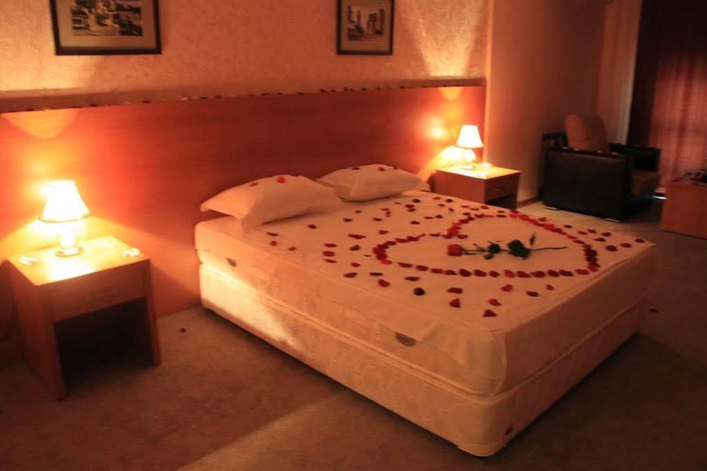 Gallery Hotel Baku Kültér fotó
